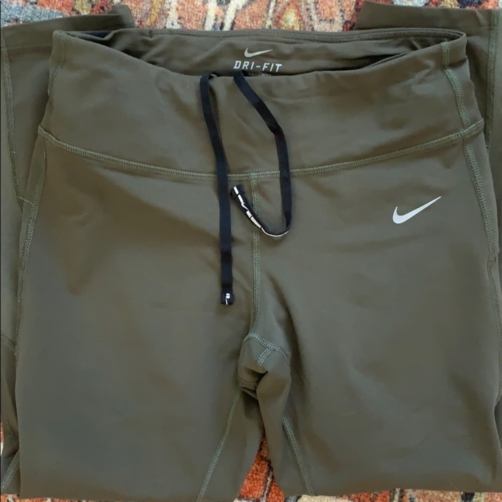Nike Luxe Crop